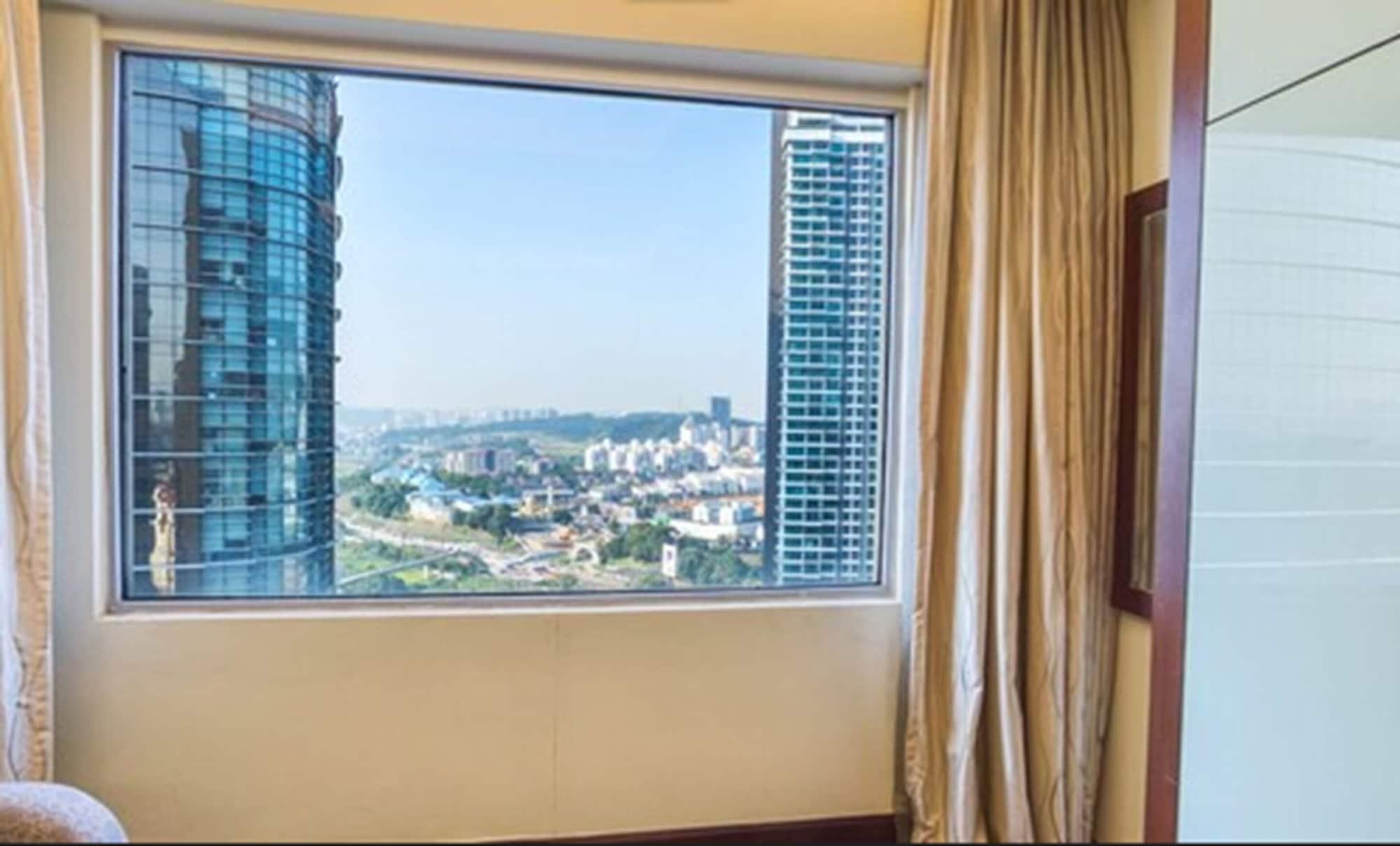 St Giles Gardens Hotel Κουάλα Λουμπούρ Εξωτερικό φωτογραφία View from a guest room