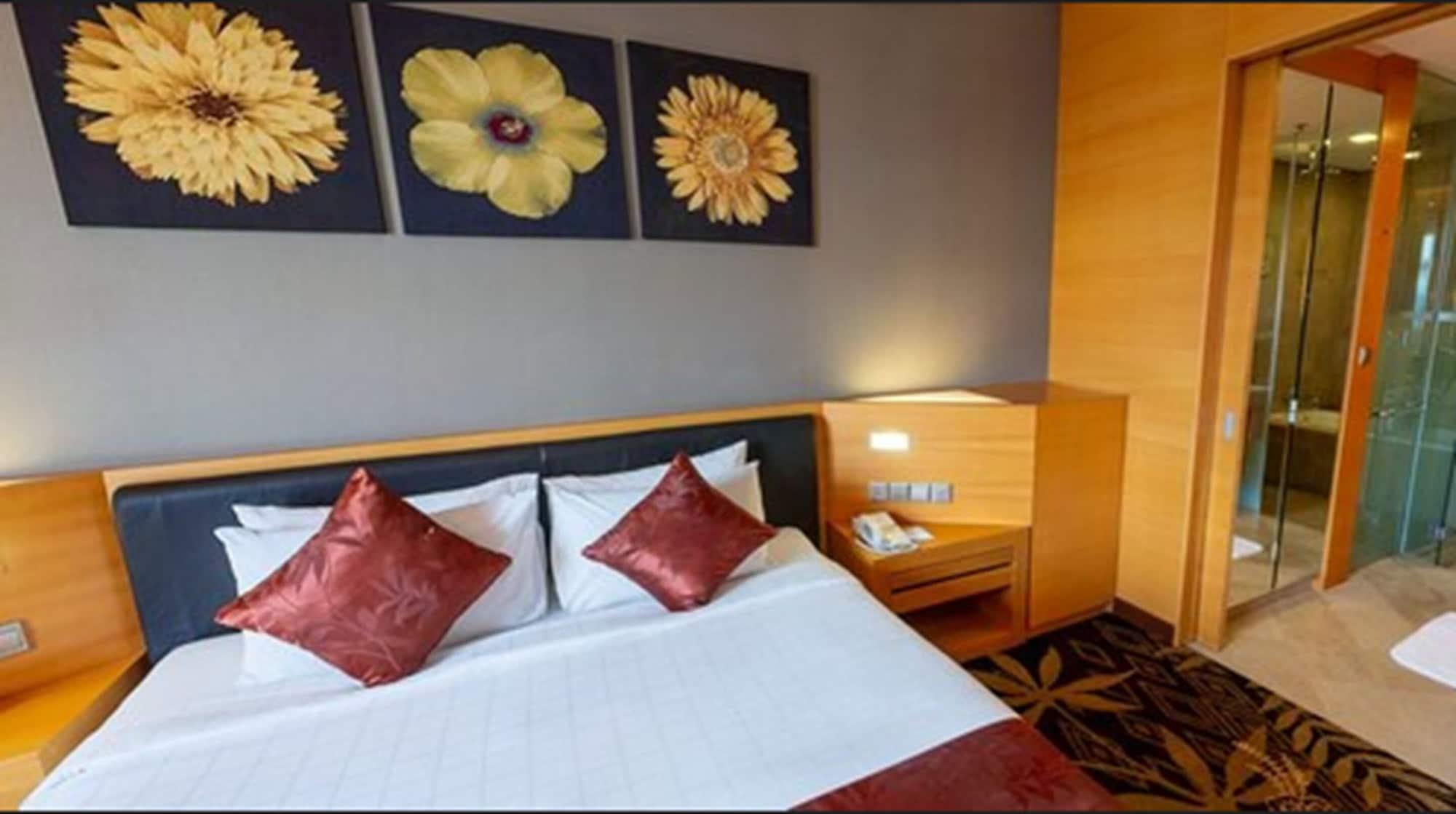 St Giles Gardens Hotel Κουάλα Λουμπούρ Εξωτερικό φωτογραφία A bedroom at the hotel